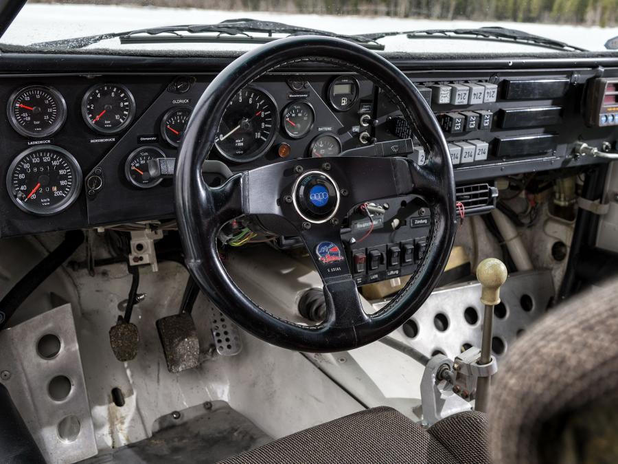 Торпедо Audi Sport Quattro Group B Rally Car 1985 года  (фото 11 из 22)